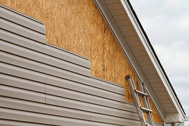 24/7 Emergency Storm Damage Siding Repair experts in Germantown, IL